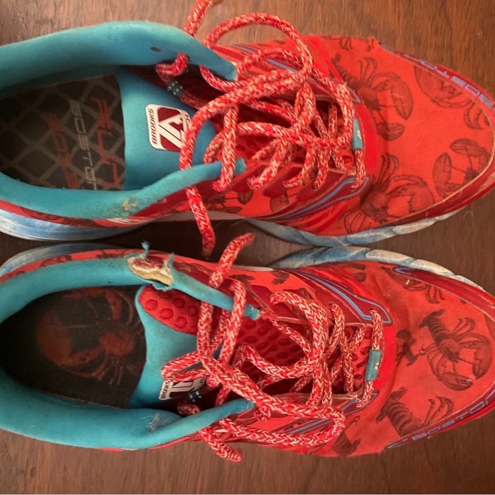Brooks Launch 2 Running Shoes Boston Marathon Lobster Limited Red Womens Size 9